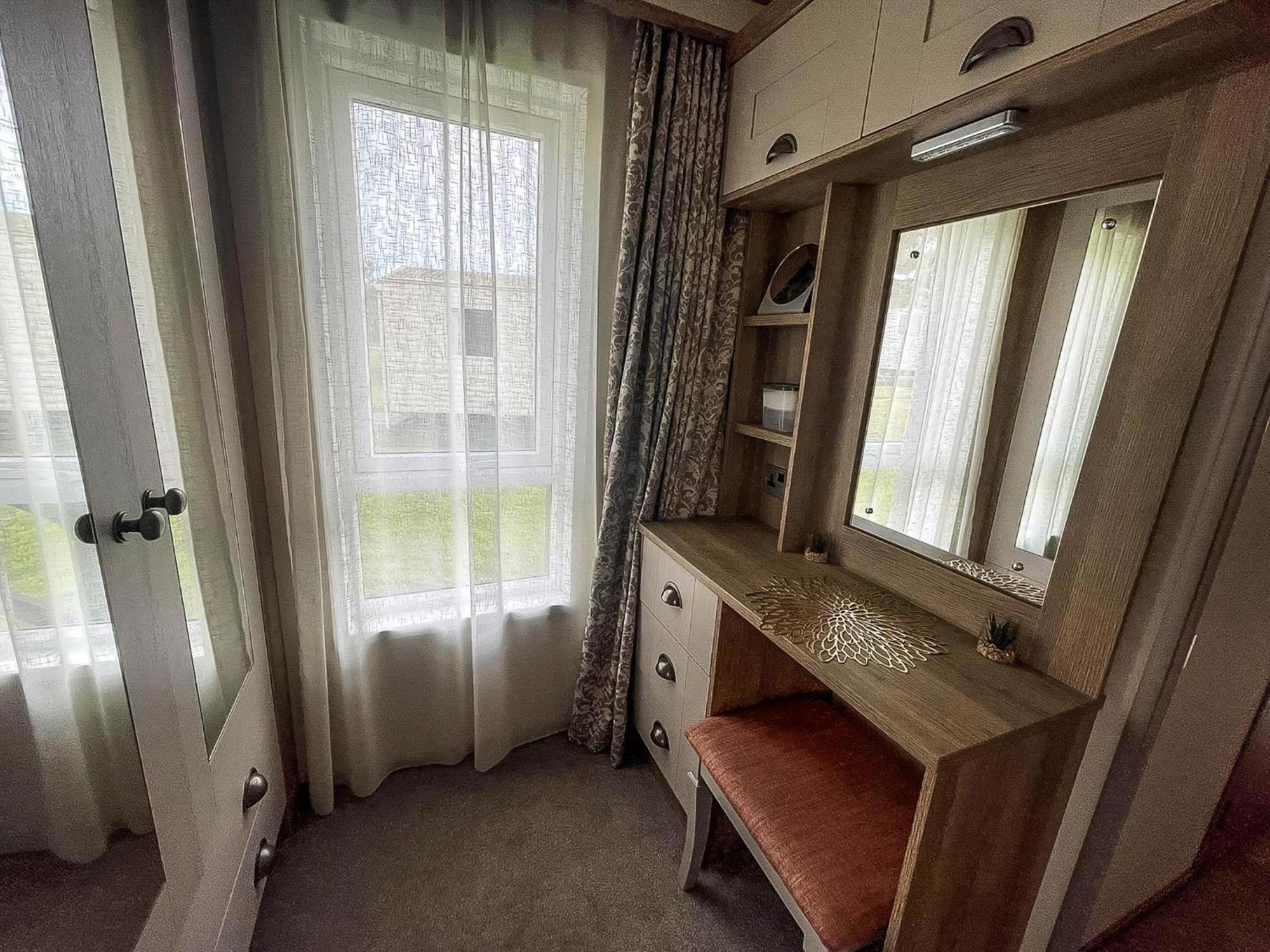 Stunning 8 Berth Caravan With Decking At Kessingland Beach Ref 90017D Benacre Luaran gambar